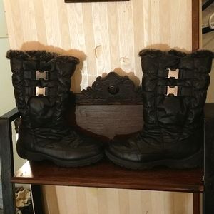 only tried on weatherproof boots. They are half a size too small 6.5